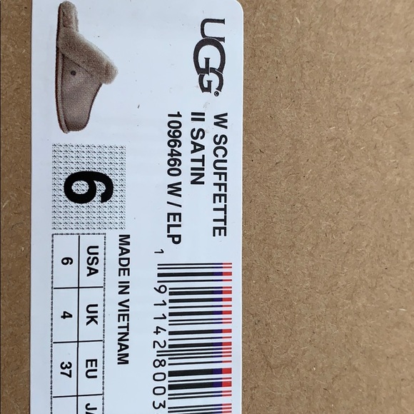 Authentic UGG scuffette 2 satin slippers - Picture 7 of 8